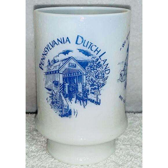 Milk Glass Pennsylvania Dutch Land Mug Too Oldt Schmardt Amish Blue Design Vntg - Picture 1 of 11